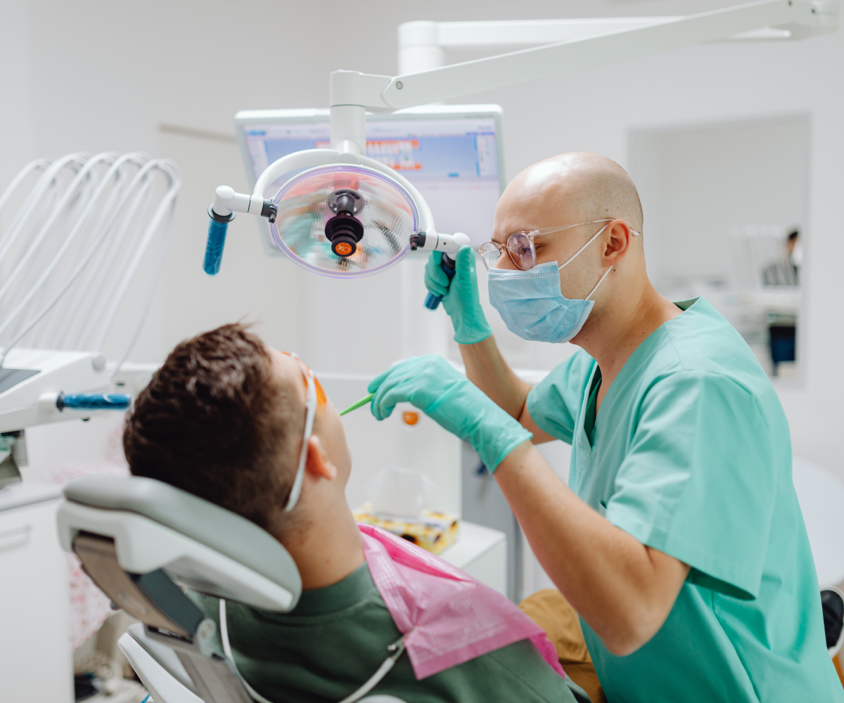 Dental Otomasyon: Hasta Bakımını ve Muayenehane Verimliliğini Kolaylaştırın